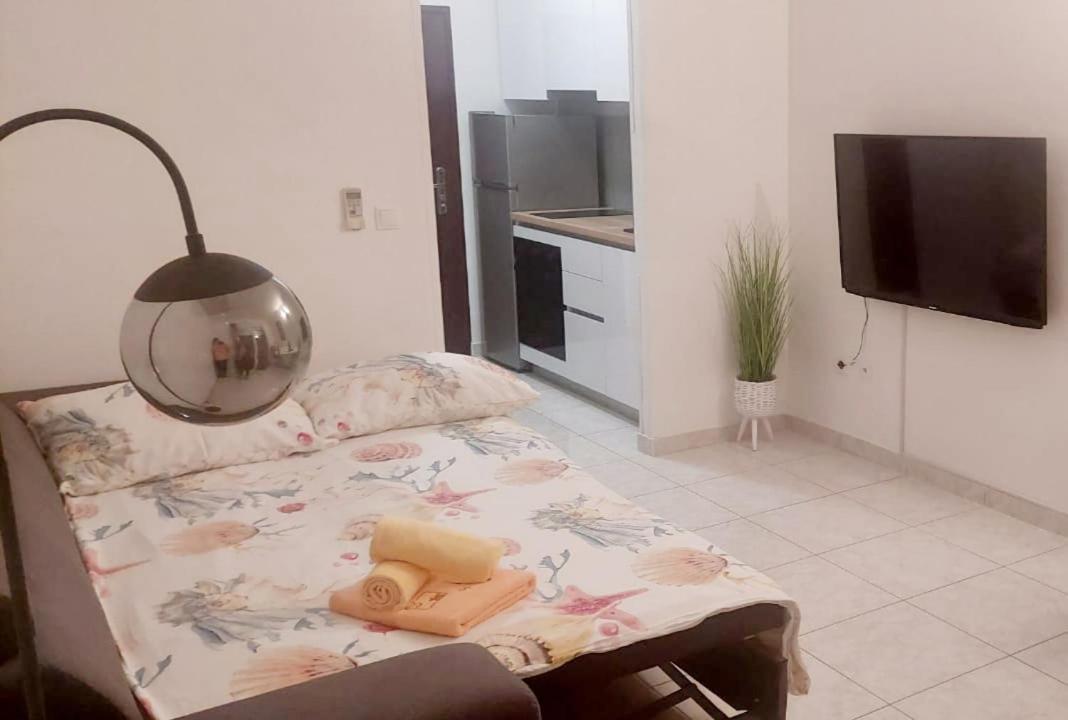 Mihaela Studio Apartmans 150M Near The Beach Kaštela Екстериор снимка